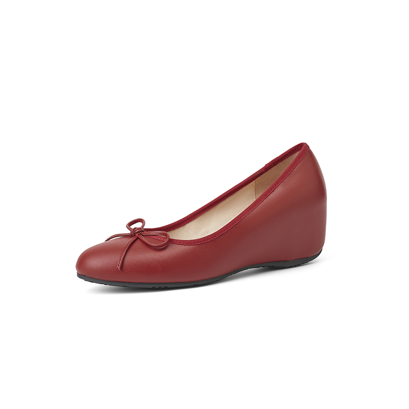 2025 New Spring Summer Women's Red Wedge Heels - First Layer Cowhide, Height-Increasing Shallow Mouth Design