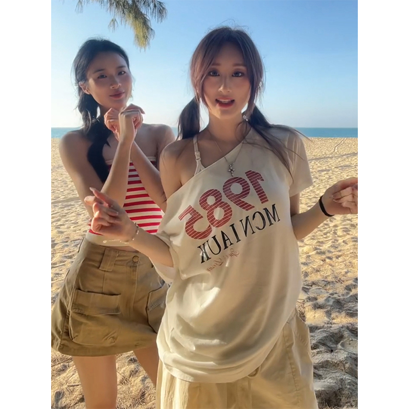 American Retro Off-Shoulder T-Shirt for Women, Summer Letter Print, Oversized Loose Short Sleeve, Trendy Y2K Shoulder-Baring Top