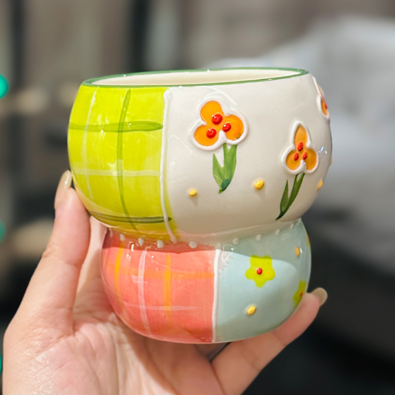 Beautiful Large-Caliber Ceramic Hand-Held Cup for Girls - Underglaze Breakfast Oatmeal Mug, Perfect for Stylish Mornings