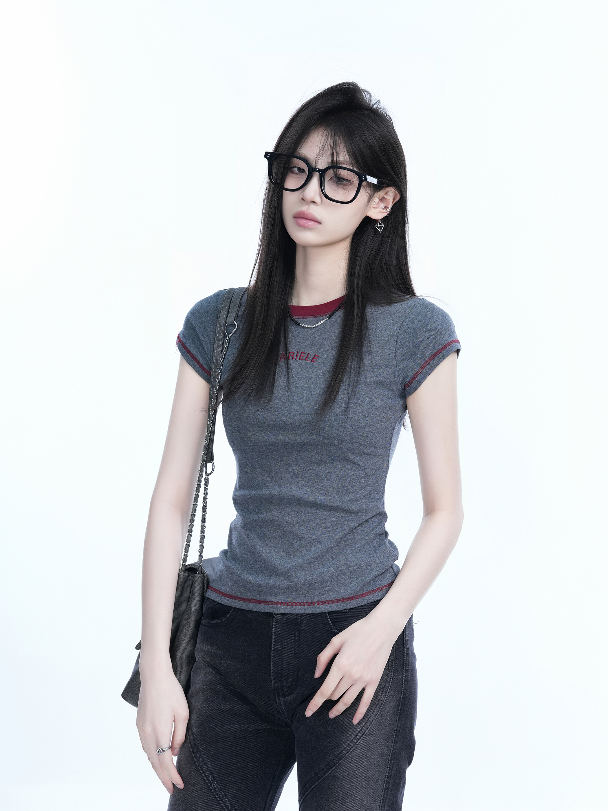 Colorful Contrast Short Sleeve T-Shirt for Women - Slim Fit Round Neck, American Style, Casual Base Layer, Perfect for Everyday Wear