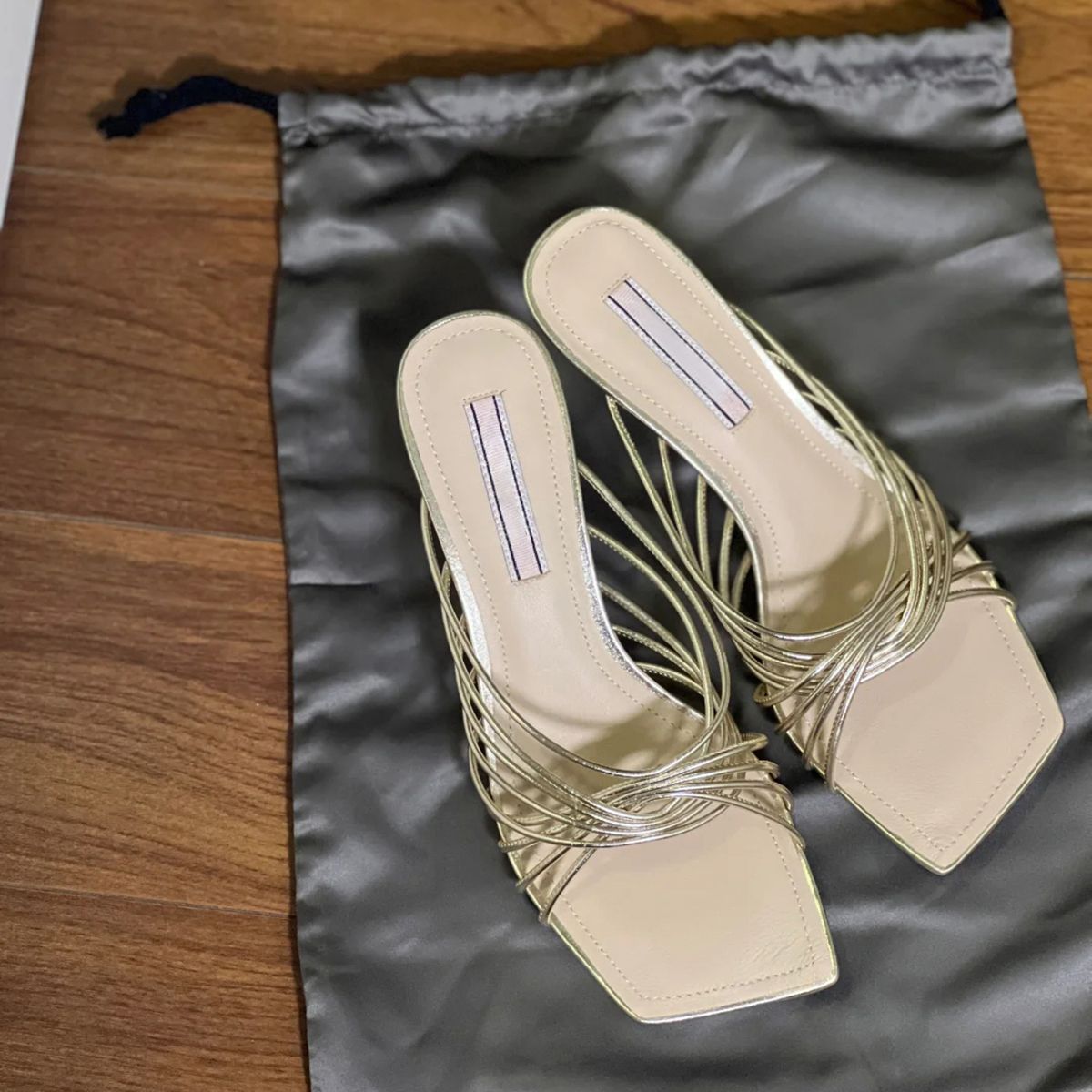 Elegant Sheepskin French Square-Toe High-Heeled Sandals for Women - Thin-Heeled Open-Toe Roman Style for Outdoor Wear