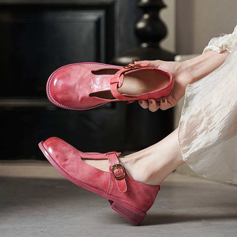 Exquisite Genuine Leather Round-Toe Flat Shoes in Washed Horse Leather - Italian Style Classic Footwear for Effortless Elegance