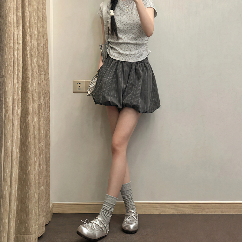 Floral Bud Plaid Skirt Pants for Women - Summer Gray Shorts, Hip-Hiding Slimming Design, Plus Size, Petite Style