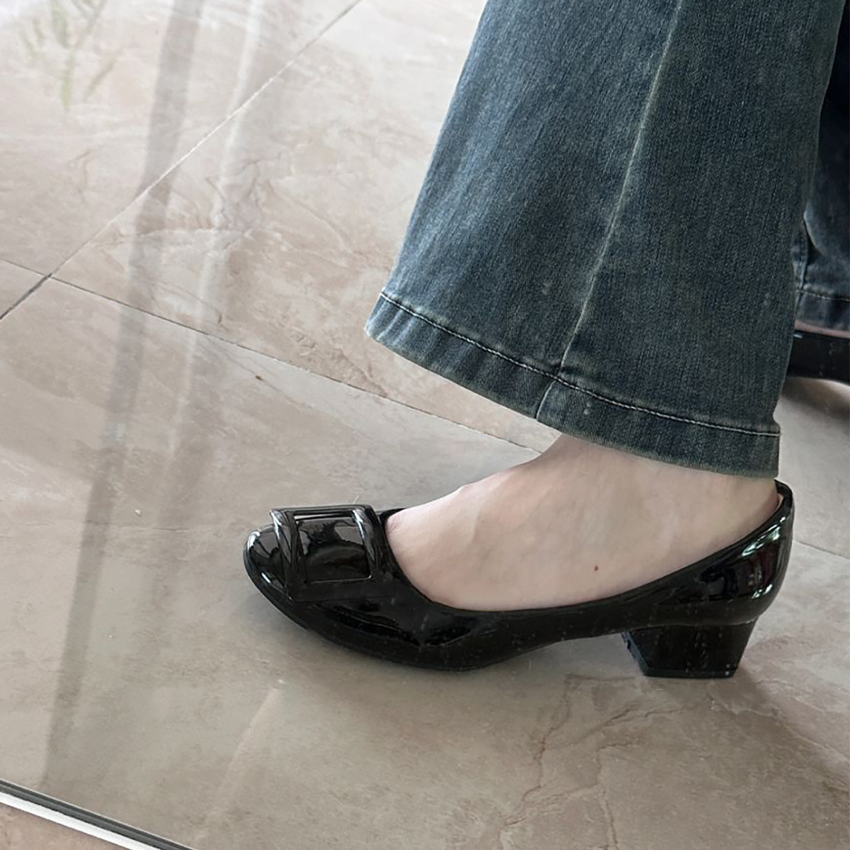 French Nude Pink Sheepskin Single Shoes with Square Buckle, Round Toe, Gentle High Heels, Versatile Chunky Commuting Style