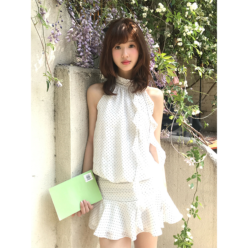 French-Style High-End Sleeveless Halter Polka Dot Dress for Women - Trendy Summer Short Skirt Outfit