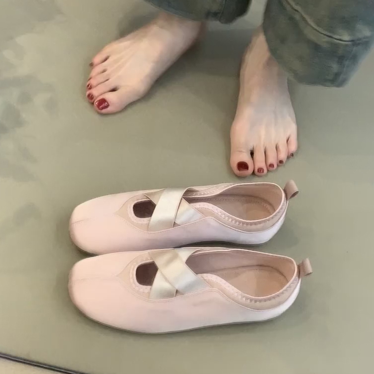 French Style Sheepskin Flat Shoes for Women - Cross Strap Round Toe Slip-On Mary Jane Design