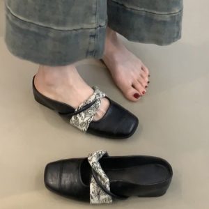 Genuine Leather Cowhide Style Closed-Toe Half Slippers for Women - Retro Slip-On Mules Sandals for Summer Outdoor Wear