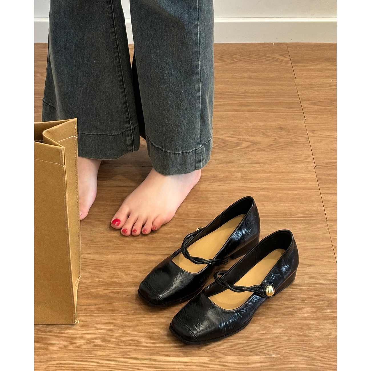 Genuine Leather French Black Mary Jane Shoes for Women - Retro Cowhide Square Toe Flats, 2024 Small Leather Design
