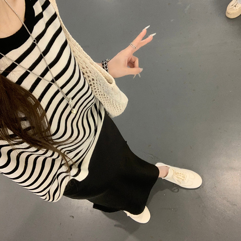 Genuine Leather Round Toe Lace-Up Breathable White Sheepskin Sports Shoes for Women - Casual 2025 ACG Training Style