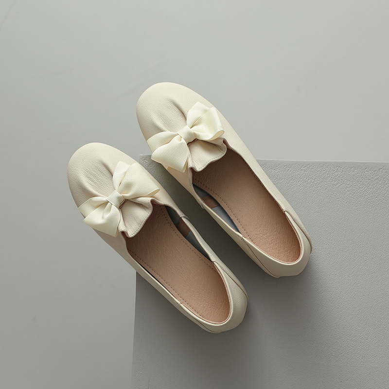 Giant Soft French Genuine Leather Women's Ballet Flats with Gentle Bow - Artistic Two-Way Design for Comfortable Everyday Style