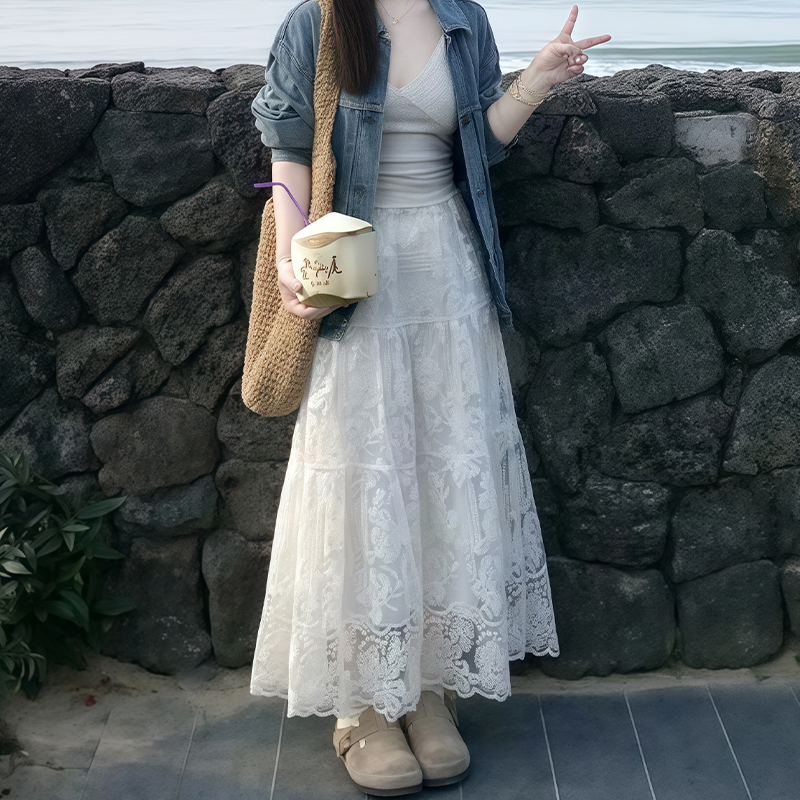 High-Waisted White Lace Tulle Half-Length Skirt for Women, Slimming A-Line Design, Summer 2025 Fashion, Perfect for Effortless Style
