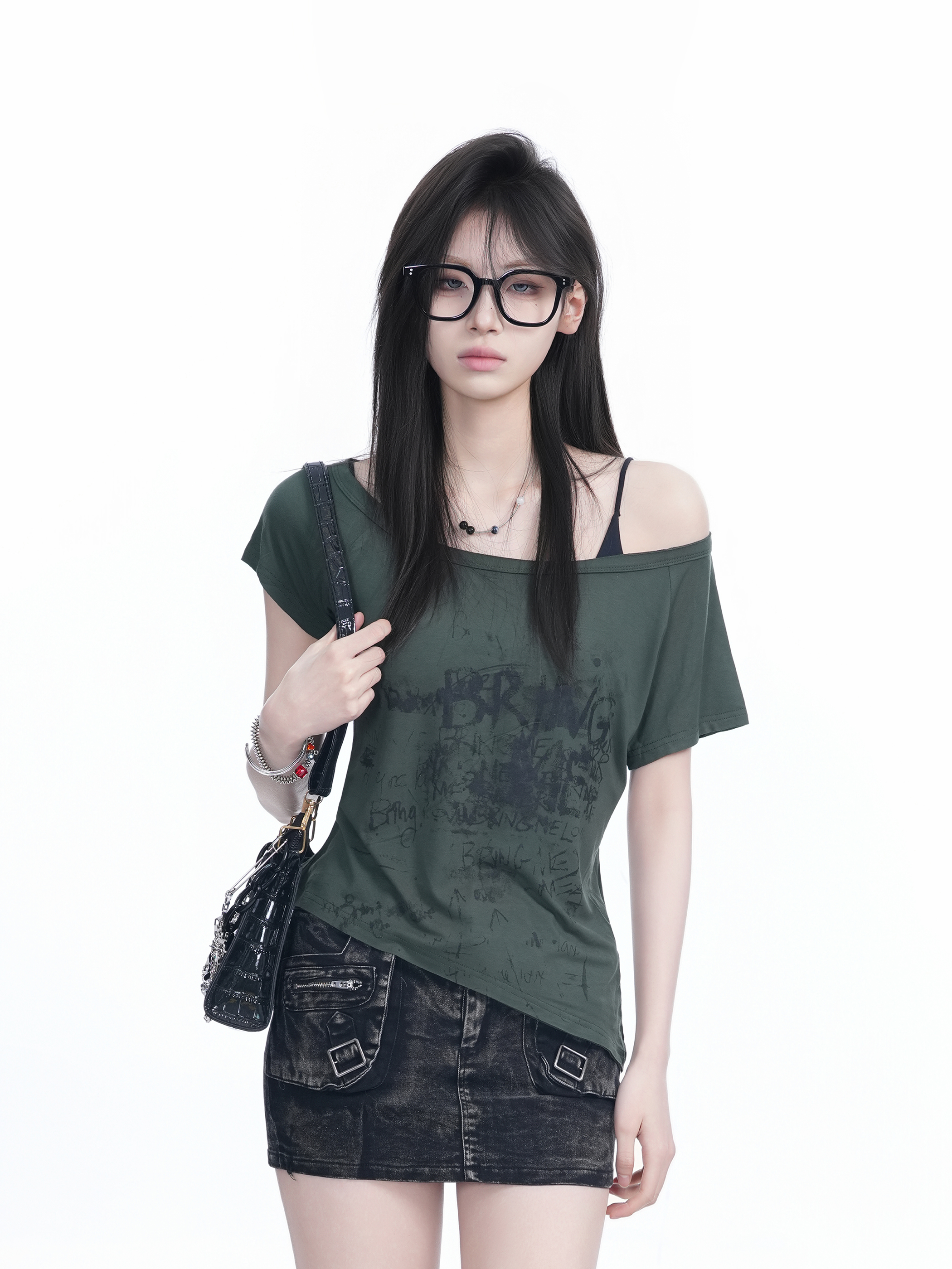 Irregular Off-Shoulder Short Sleeve T-Shirt for Women - Summer Sexy Slim Fit Top with Trendy 'Sit and Eat' Print