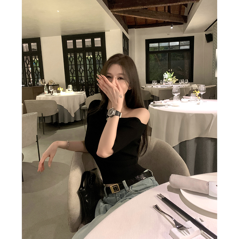 Korean-Style Off-Shoulder Slim-Fit Knitted Short-Sleeve Top for Women - Lightweight Summer Essential in White