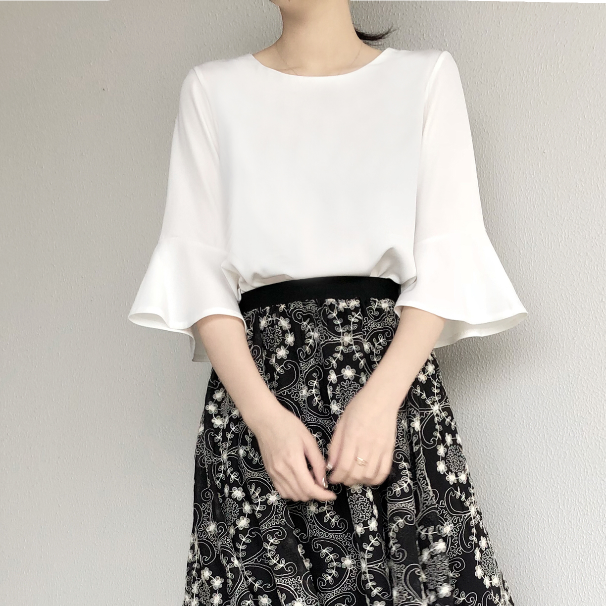 Korean Style Women's Flared Sleeve Ruffled T-shirt - Versatile Mid-Sleeve Chiffon Blouse for Everyday Wear