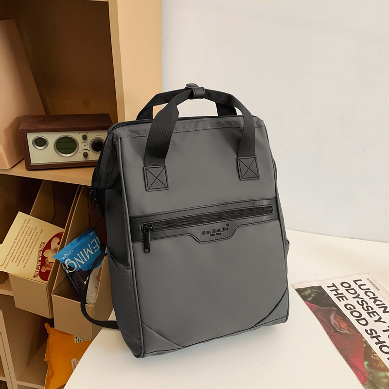 Large-Capacity Water-Resistant Backpack for Classes and Commuting, Unisex Laptop and School Bag, Ideal for Students and Professionals