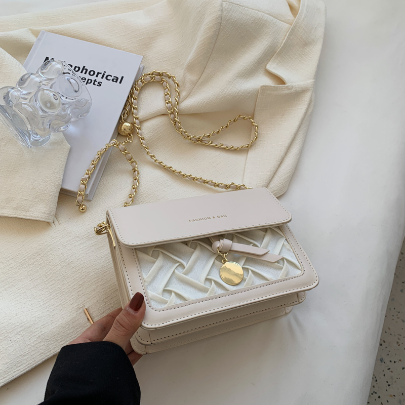 Light Luxury French Shoulder Bag - Versatile Lightweight Crossbody Chain Bag - Small Square Design for Women - Fashionable Commuting Accessory
