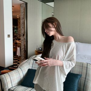 Light Oxygen Holiday Vintage Striped Short Sleeve T-Shirt for Women - Summer Casual Relaxed Round Neck Top, Y2K Style