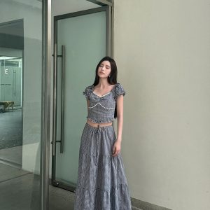 Lightweight High-Waisted Long Skirt Set with Checkered Short-Sleeve Top - Trendy 2-Piece Outfit for Summer Style