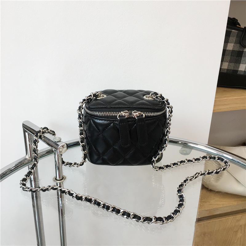 Mini Bag with Lipstick Box Design - 2022 Small Diamond Quilted Chain Strap in Chic Fashion Style