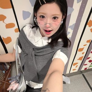 One-Shoulder Short Sleeve Knitted Top for Women - Trendy Gray Summer T-Shirt, Slim Fit, Hot Girl Style, Y2K Fashion
