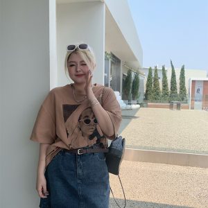 Plus-Size Dark Blue Washed Denim Skirt with Belt, A-Line Short Style, Classic Look, Trendy Essential for Casual Outfits