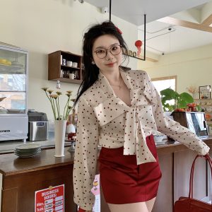 Plus Size Retro Red Polka Dot Shirt with Bow Tie - Hong Kong Style Holiday Top for Chubby Girls, Vintage 90s Fashion