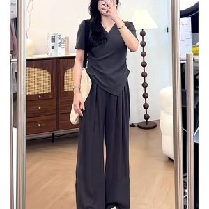 Plus Size Summer Casual Two-Piece Set for Women - Flattering Top & Wide-Leg Pants - Comfortable Relaxed Outfit
