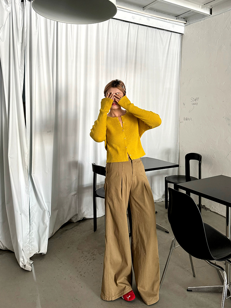 Plus Size Vintage American High Waist Wide Leg Jeans for Women, Autumn Winter Leaf Yellow Flared Workwear Pants