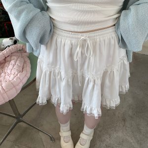 Plus-Size White Ballet-Style Cake Skirt with Sweetheart Doll Design, Flattering Puffy Cut for a Chic Look