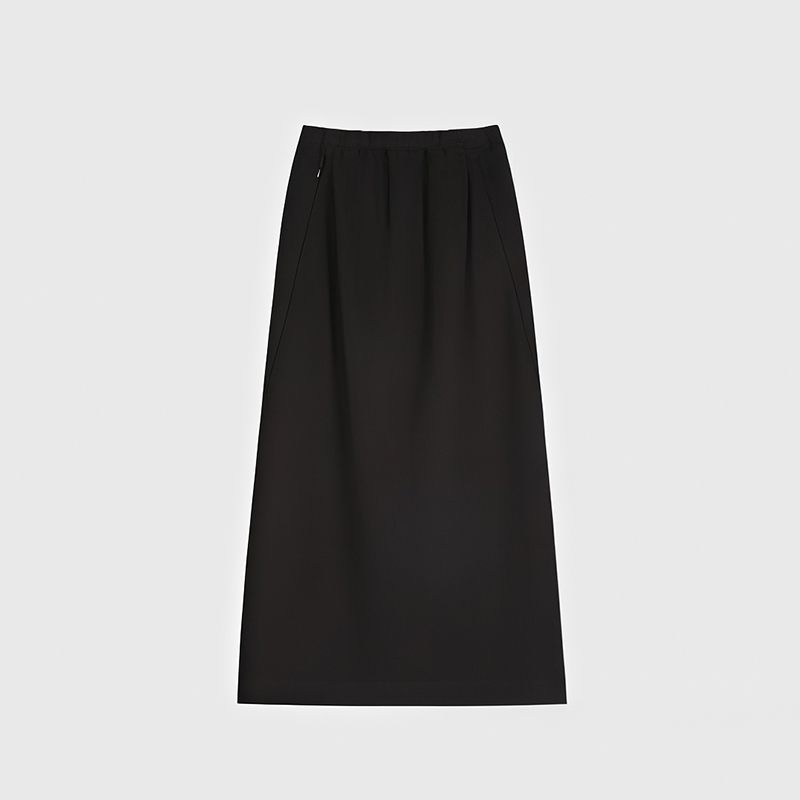 Plus-Size Women's Black High-Waisted Summer Skirt - Flattering Draped Long Design with Slit for Curvy Figures