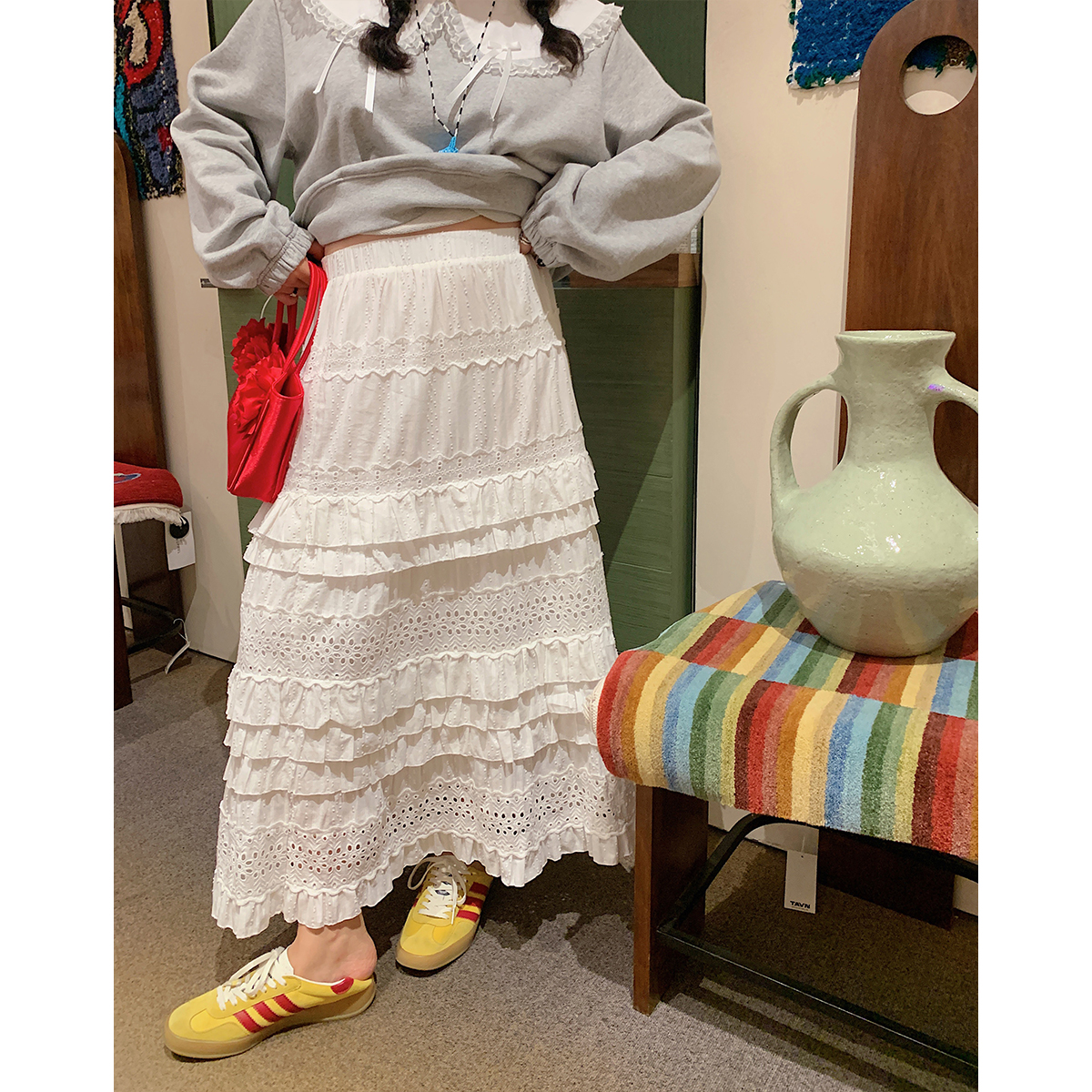 Plus Size Women's Lace Cake Skirt - Mid-Length White Skirt for Spring & Autumn, Stylish Half-Length Design