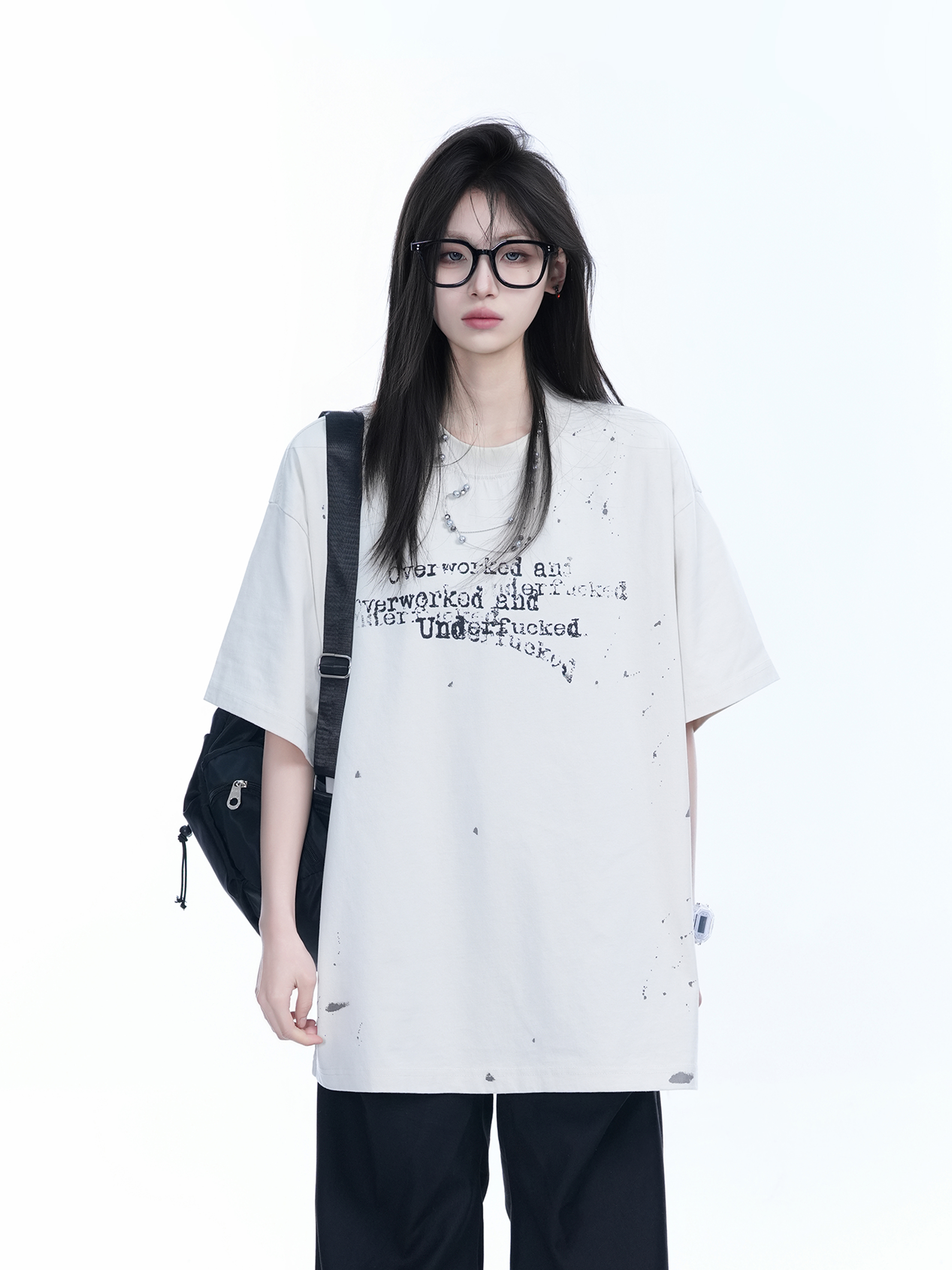 Red Ink Splash Design Short-Sleeve T-Shirt for Women - Trendy Summer Heavyweight Loose Fit, Casual Style