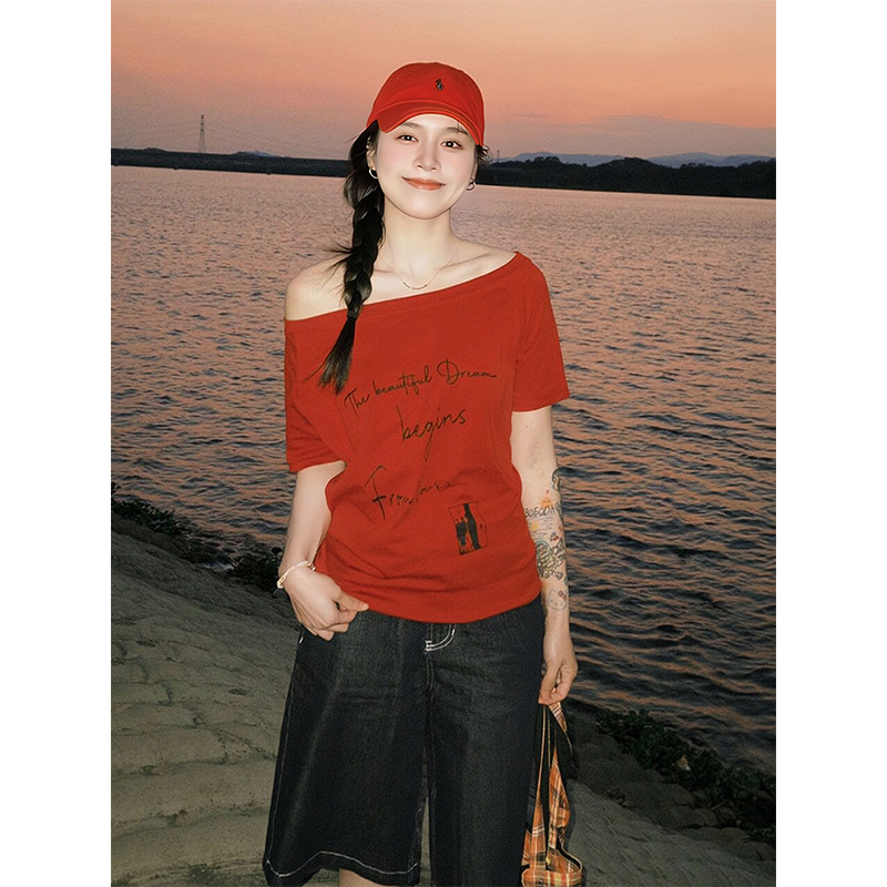 Red One-Shoulder Short Sleeve Women's Summer Letter Print Casual T-Shirt - Stylish Slanted Shoulder Top for Hot Girl Vibes