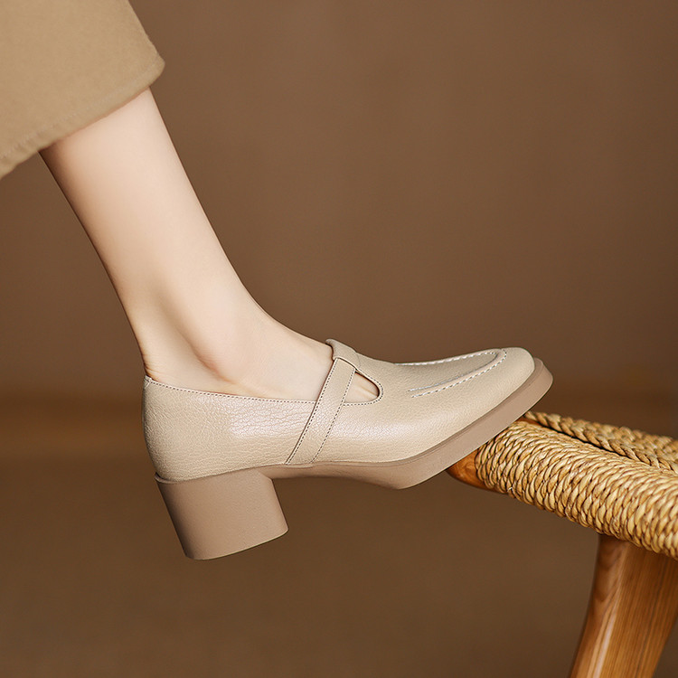 Retro British Style Thick-Soled Mary Jane Loafers for Women - Versatile Casual Leather Shoes with Italian Flair