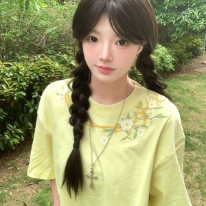 Retro Floral Embroidered Milk Yellow Short Sleeve T-Shirt for Women - Summer 2025 Trendy Half Sleeve Age-Reducing Top
