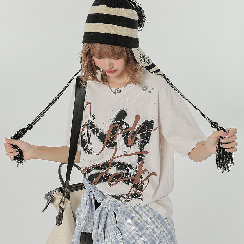 Retro Graffiti Print Round Neck Short Sleeve T-Shirt for Women - Loose Slim Fit Summer Street Style Top