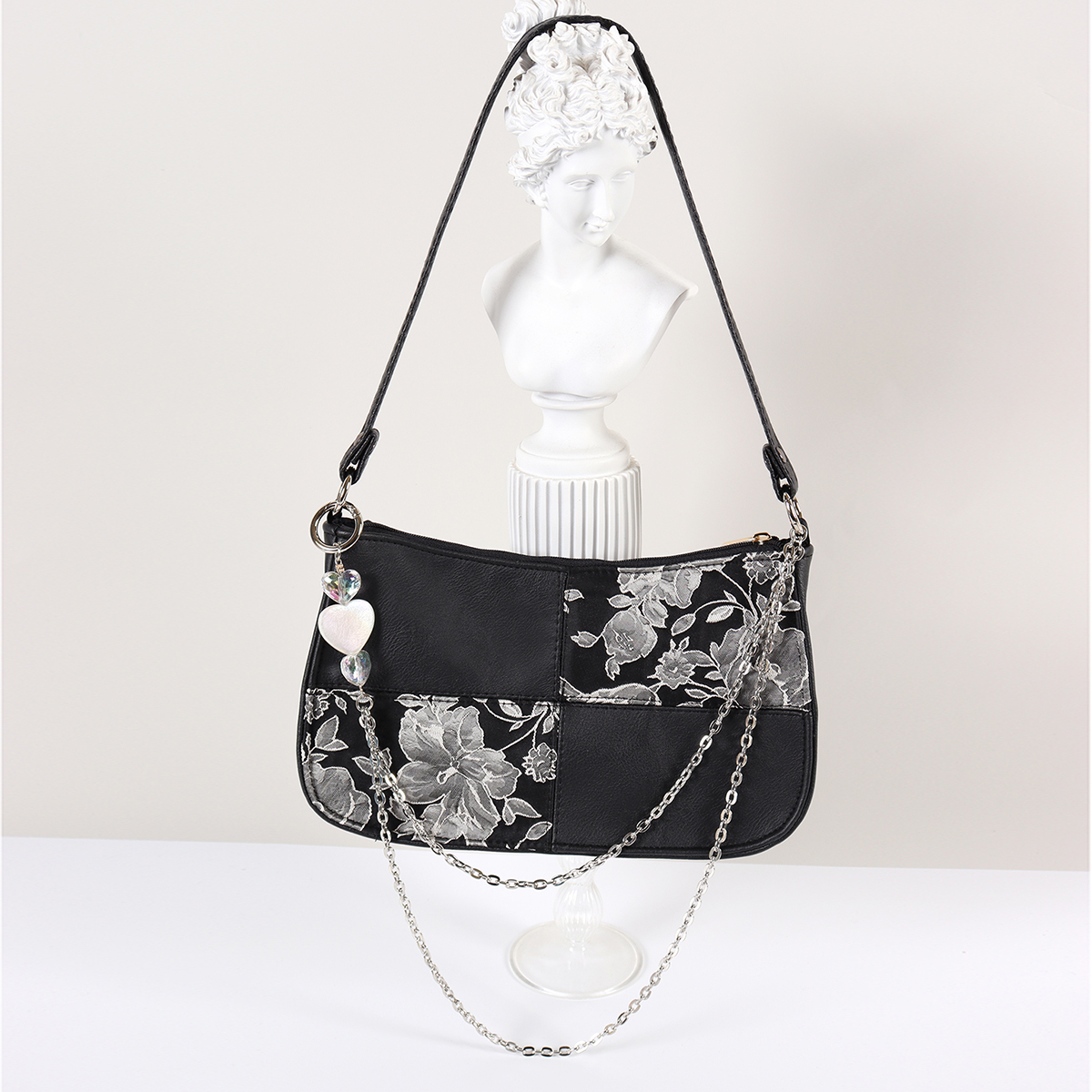 Retro Jacquard Embroidered Heart Beaded Underarm Bag - Handmade Crossbody Women's Bag in Sweet Cool Style