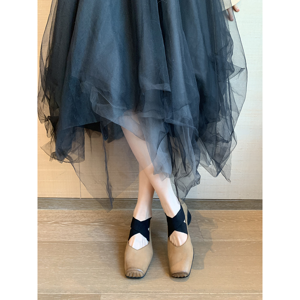 Retro Sheepskin Square-Toed Ballet Shoes for Women, Cross-Strap Pig-Nose Shallow Mouth Flat Chunky Heel Loafers
