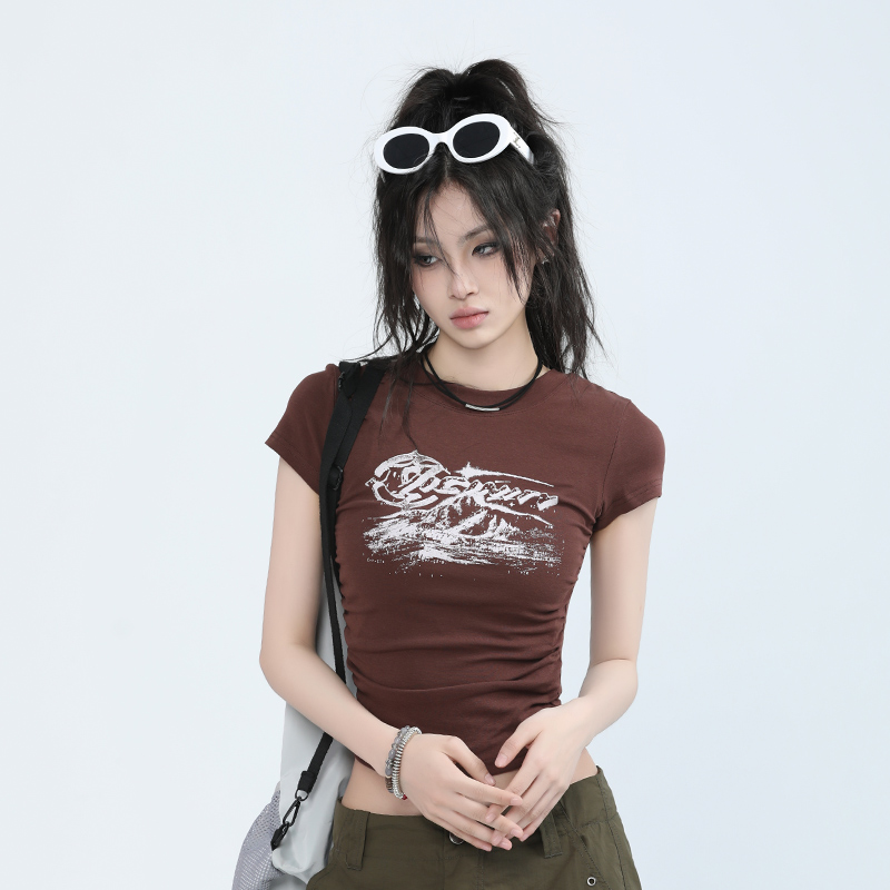 Retro Spicy Girl Slim-Fit Short Sleeve T-Shirt for Women - American Style Graphic Tee, Casual 90s Inspired Fashion Top
