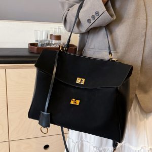 Retro Tote Bag for Women, Large Capacity Commuter Shoulder Bag, Sweet and Cool Travel Handbag, Stylish Everyday Tote