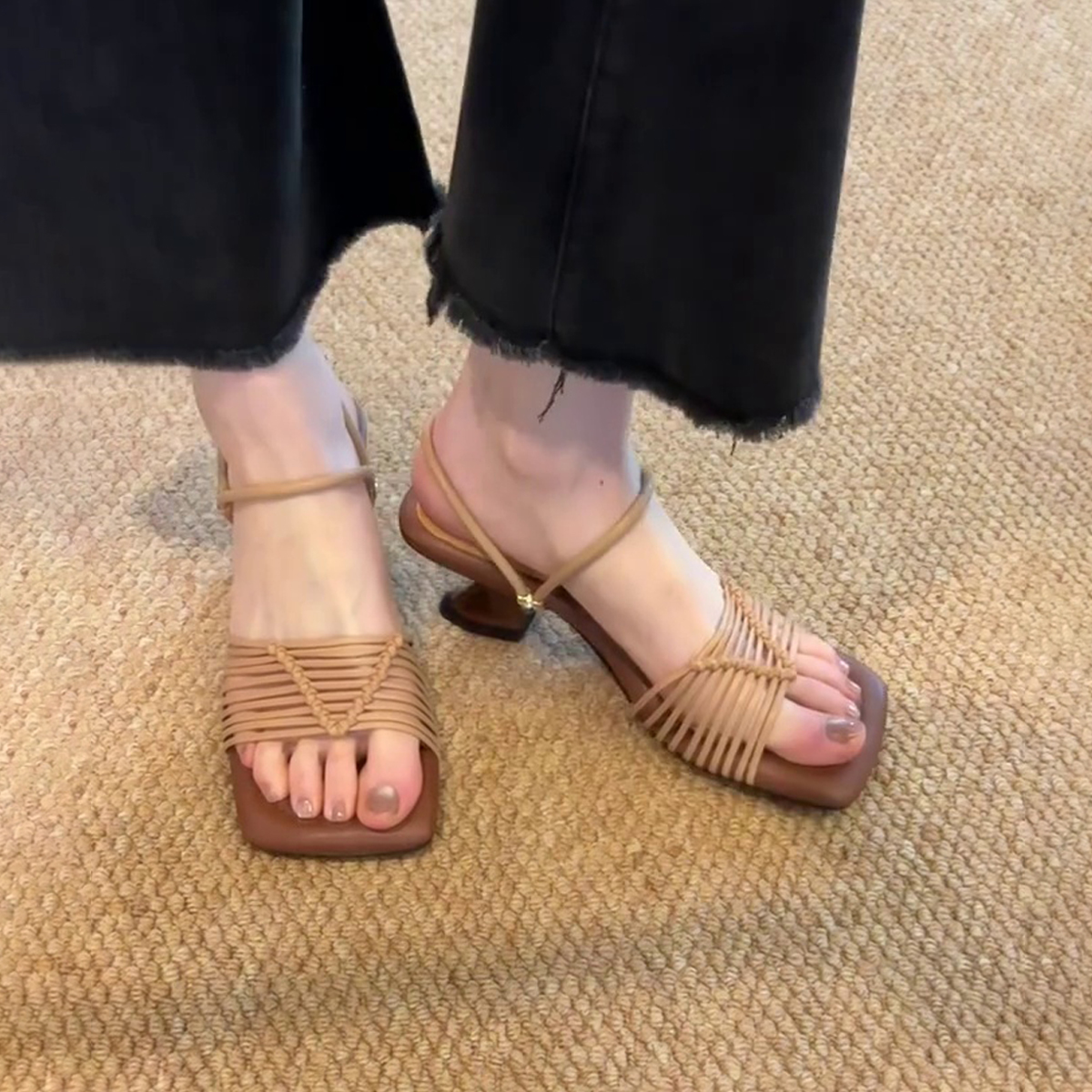 Retro Woven One-Strap Roman Sandals for Women - Chunky Heels, Square Toe, Elegant Open-Toe, Two-Way Wear, Summer Fashion