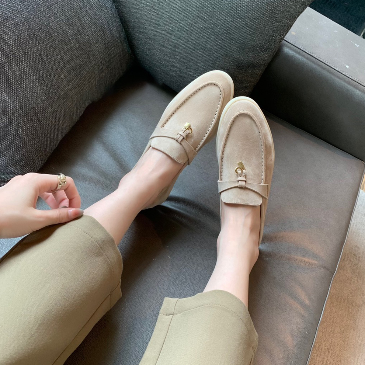 Sheepskin Tassel Lock Loafers for Women - Flat Slip-On Cashmere Flats, Versatile Soft-Soled Footwear for Everyday Style
