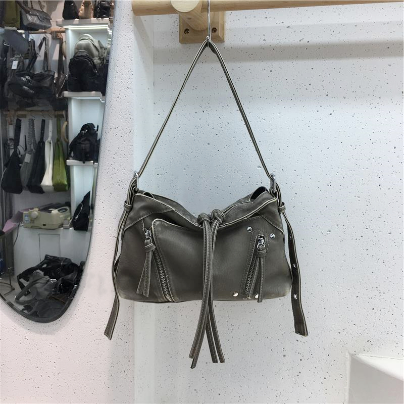 Soft Leather Fringe Underarm Bag - Casual Motorcycle Crossbody Tote for Commuters - 2024 Trendy Fashion Accessory