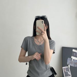 Summer Oversized Pleated Design U-Neck T-Shirt for Women - Slimming White Short Sleeve Top with Sun Grapefruit Pattern
