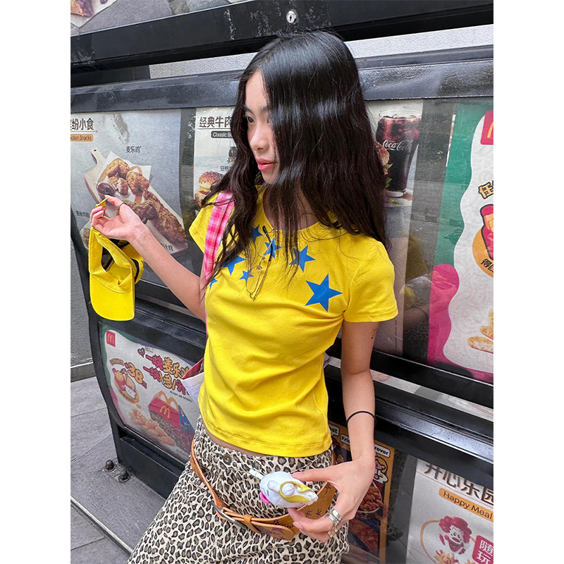 Summer Short-Sleeve T-Shirt for Women with Pentagram Print, Fitted ABG Style, Trendy Y2K Aesthetic
