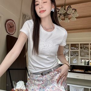Sweet Round Neck Bow Tie Embroidered Short Sleeve T-Shirt for Women - Light Fabric Slim Fit Summer Top, Perfect for Y2K Style