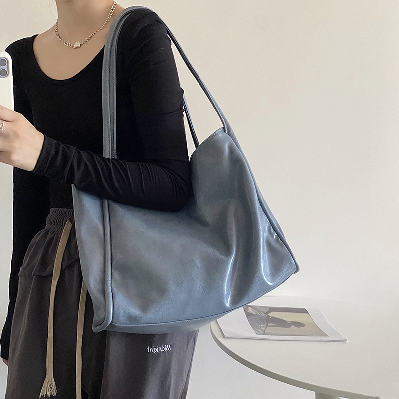 Trendy Large Capacity Tote Bag for Women - Casual Underarm Shoulder Bag for Classes & College Students - 2024 Fashion Essential