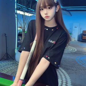 Trendy White Short Sleeve T-Shirt for Women with Embroidery - Summer 2025 American Style Niche Design