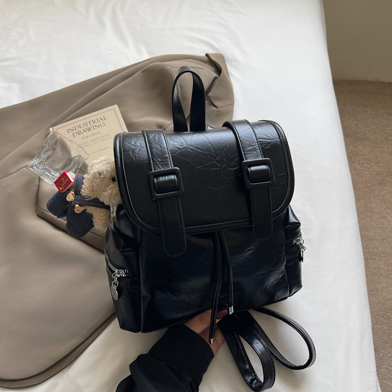 Trendy Women's Large-Capacity Backpack, Stylish Versatile Hiking Bag & Laptop Tote, Fashionable High-End Niche Design
