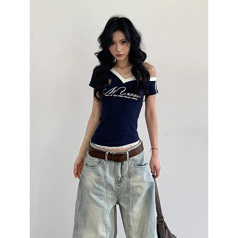 V-Neck Short Sleeve Women's Summer T-Shirt - Spicy Girl Lace Splicing Slim Fit Top - Trendy American Style Fashion